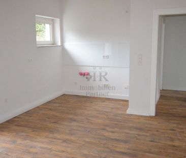 Ältere und ruhige Mieter erwünscht ! Schöne Wohnung im EG mit Balko... - Photo 2