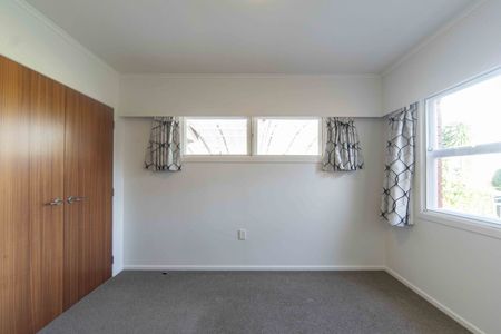 Well Presented Four Bedroom Brick Home - Photo 4