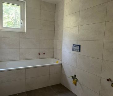 Appartement 4 pièces au rez - lumineux avec balcon et belle vue à S... - Photo 3