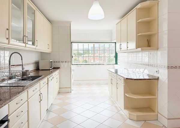 Apartamento T3 em Lisboa