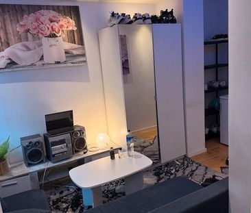 Ein Zimmer nur für ein Monat ab 24.12.25 - 31.01.26 - Photo 1