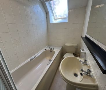 1 bed flat to rent in Florence Road, Bournemouth, BH5 - Photo 4