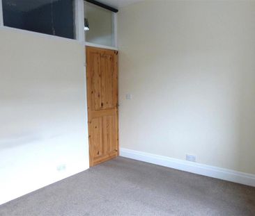 2 bedroom terraced bungalow to rent - Photo 5