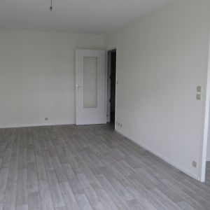 Location Appartement 1 pièce 30m² ORLEANS 45000 - Photo 3