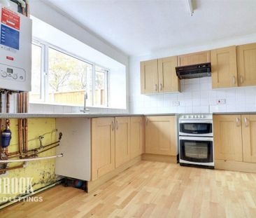 3 bedroom terraced house to rent - Photo 5