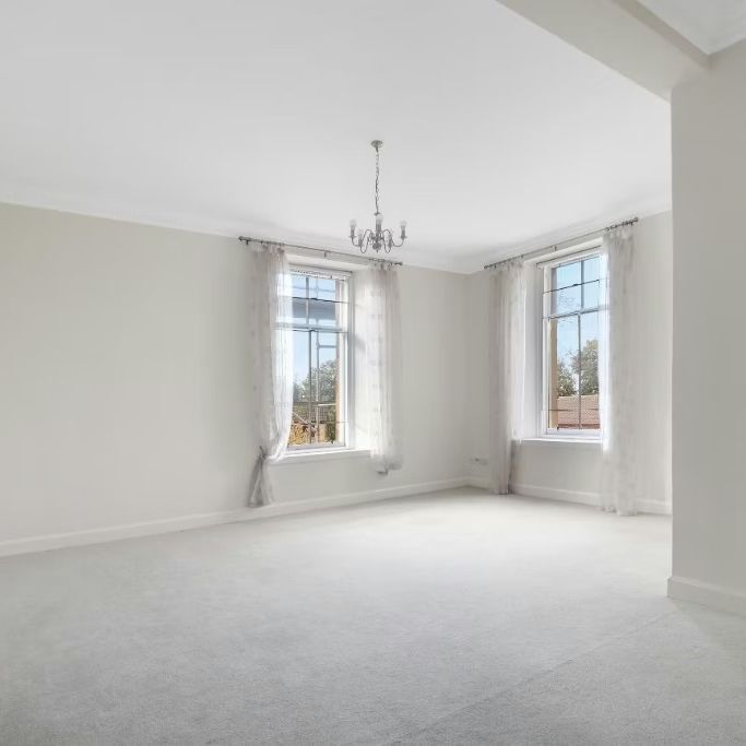 20 Allanwater Apts - Photo 1