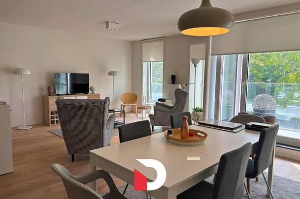 Lichtrijk appartement met garage en 2 slaapkamers in Brugge - Photo 1