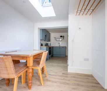 2 bedroom semi-detached house to rent - Photo 2