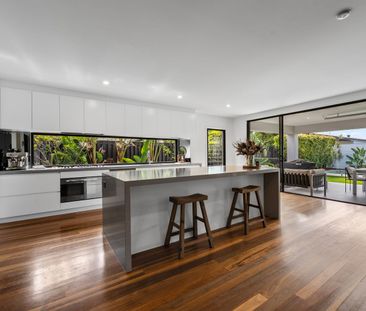 Effortless Luxury, Resort-Style Living & Immaculate Turnkey Appeal - Photo 6