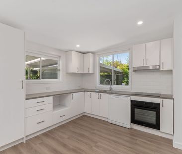 Renovated Cottage with Workshop and Mountain View - Photo 2
