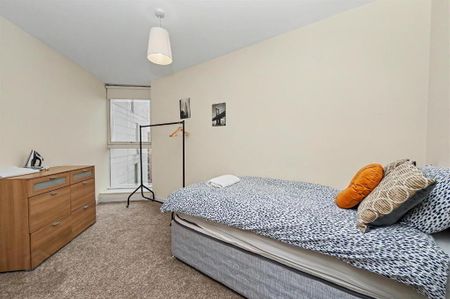Apt 6.04 Obel Tower, 62 Donegall Quay, Belfast, BT1 3NG - Photo 4