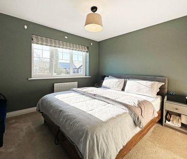 3 bedroom semi-detached house to rent - Photo 2