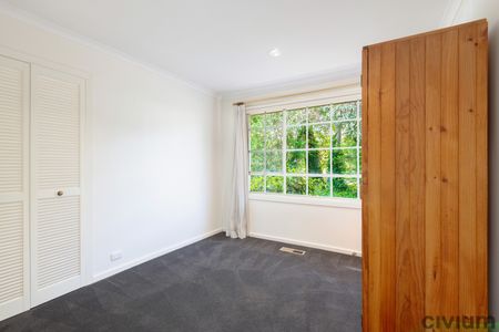 4 Kennerly Street, Curtin ACT 2605 - House For Rent | Domain - Photo 2