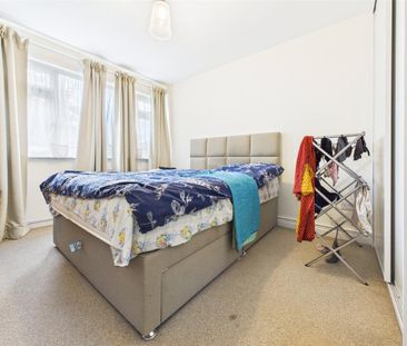3 bedroom apartment to rent - Photo 2