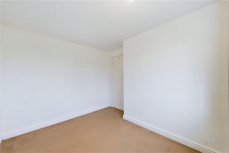 3 bedroom detached house to rent - Photo 2