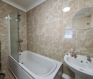 1 bedroom in a house share to rent - Photo 6