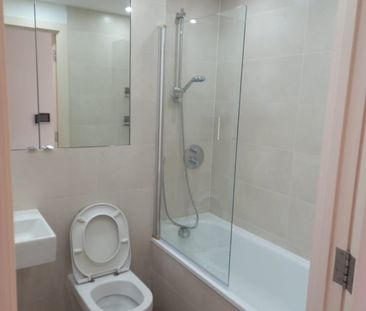 1 Bed Flat, Fairbanks Court, HA0 - Photo 3