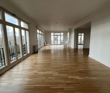 Appartement • Saint James-Général Koenig - Photo 3