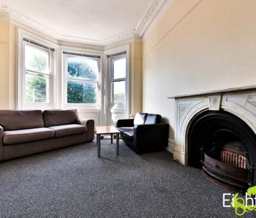 3 bedroom flat to rent - Photo 1