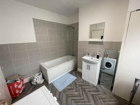 4 bedroom house to rent - Photo 2