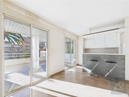 Location Appartement 1 pièce 36m² AJACCIO 20000 - Photo 3