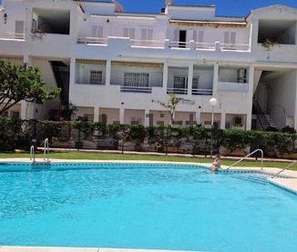 Alquiler de piso en Calle Bambú - Photo 1