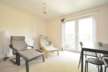 2 bedroom apartment to rent - Photo 2