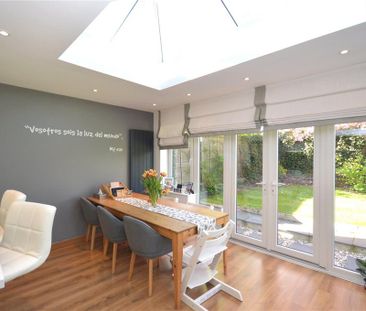 4 bedroom semi-detached house to rent - Photo 5