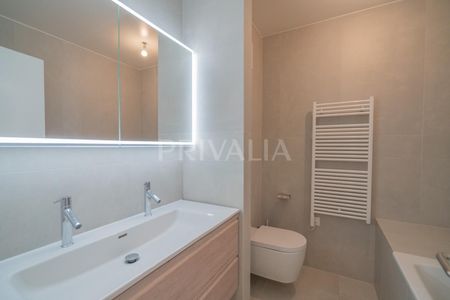 Beautiful 6.5 room apartment on the ground floor of a secure residence - Foto 2