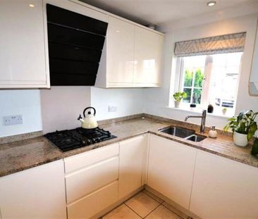 3 Bedroom Terraced To Let - Photo 6