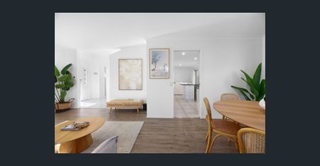 Spacious Family Home with Granny Flat & Pool - Photo 5