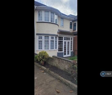 2 bedroom semi-detached house to rent - Photo 4