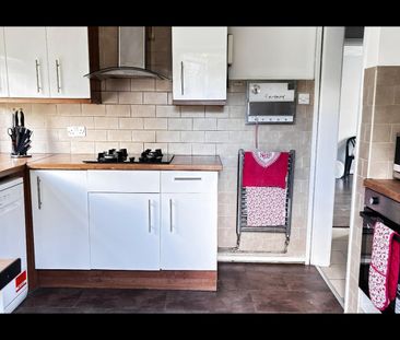 Room in a Shared House, Artillery Close, IG2 - Photo 6