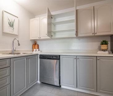 98 Woodridge Crescent, Bayshore - Belltown, Ottawa, ON - Photo 1