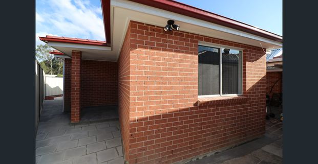 Modern Brick Granny Flat - Photo 1