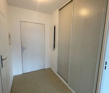 Location Appartement 2 pièces 38m² - Photo 5