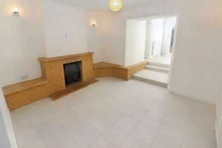 2 bedroom cottage to rent - Photo 3