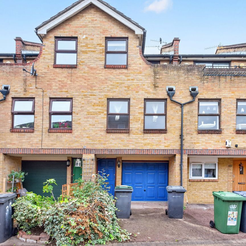 Greenland Mews, London, SE8 5JW - Photo 1