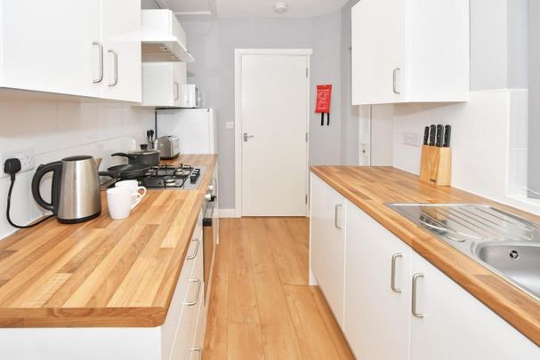 3 bedroom terraced house to rent - Photo 1