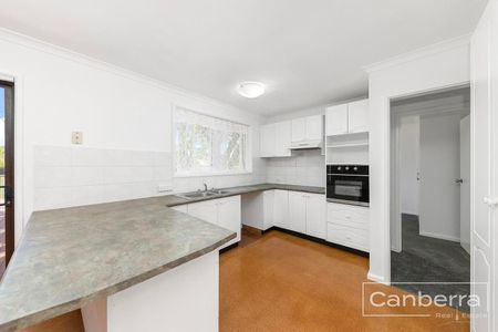 28 Kalgoorlie Crescent, Fisher ACT 2611 - House For Rent | Domain - Photo 2