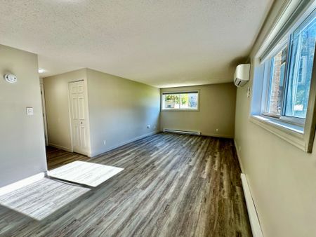 For Lease - 2 Village Drive Unit# 3, Belleville, Ontario - Photo 5