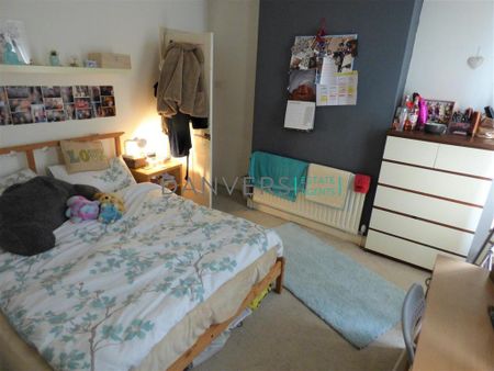 4 bedroom end of terrace house to rent - Photo 5