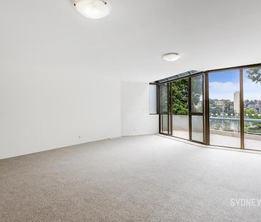 VIEWS OF THE HARBOUR | Unfurnished - Photo 1