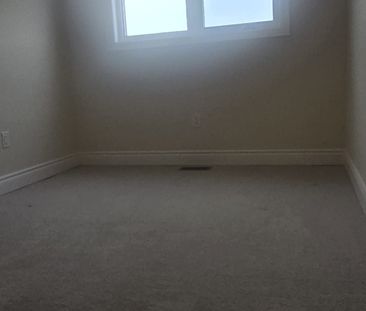 For Lease - 123 Kennedy Boulevard, New Tecumseth, Ontario - Photo 6