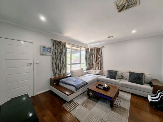 33 Cleary Court, Clayton South VIC 3169 - House For Rent | Domain - Photo 1