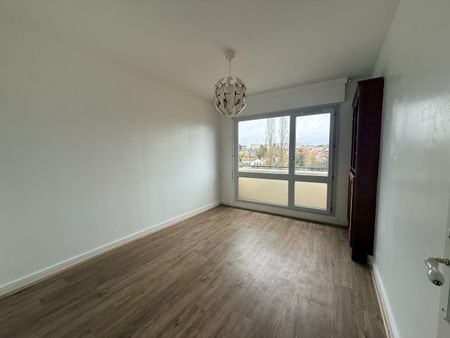 Location Appartement 3 pièces 74m² - Photo 4