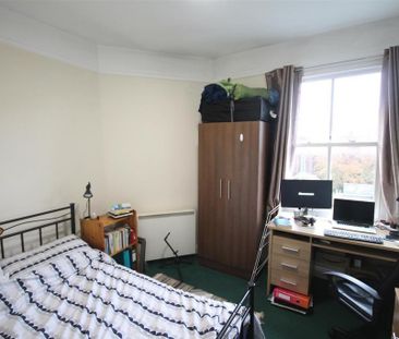 6 bedroom private hall to rent - Photo 5