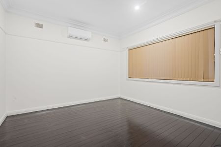 Coastal Living Just Minutes from the Beach - Photo 5