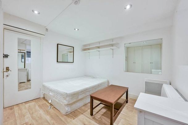 Studio to rent - Photo 1