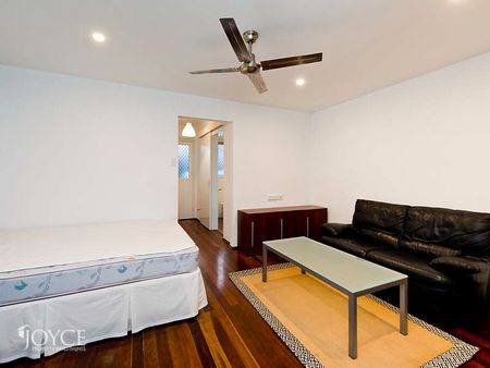 13/122 Terrace Road, Perth WA 6000 - Photo 2